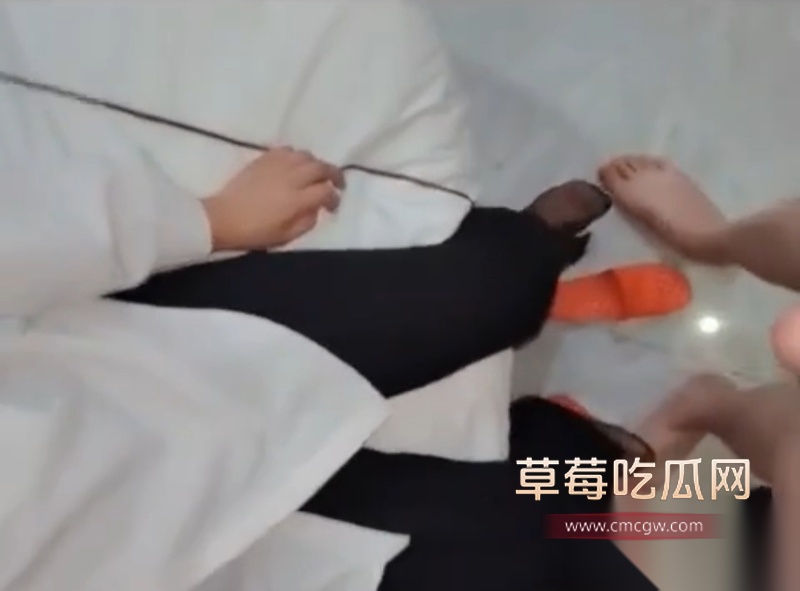 酒店狂操内射嫂子 4 酒店狂操内射嫂子 4