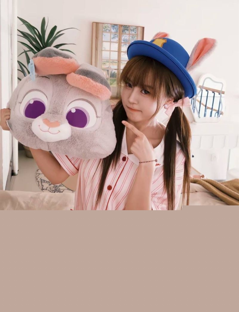 爱情公寓陈美嘉扮演者李金铭疑似怀孕17 爱情公寓陈美嘉扮演者李金铭疑似怀孕17