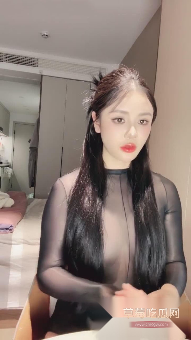 G乳大长腿尤物初雪吖 1 G乳大长腿尤物初雪吖 1