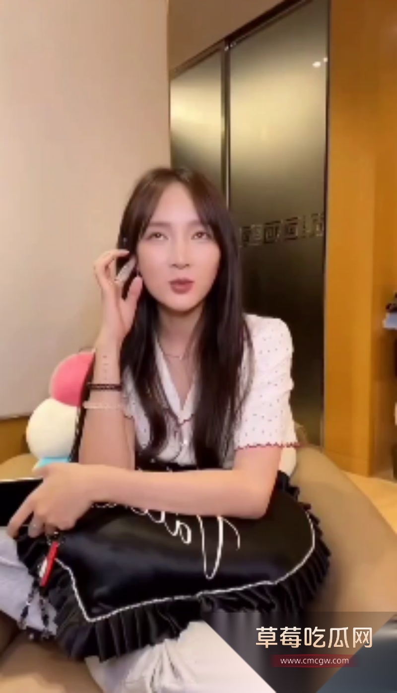 娱乐圈演员 孟佳 开启擦边赛道 2 娱乐圈演员 孟佳 开启擦边赛道 2