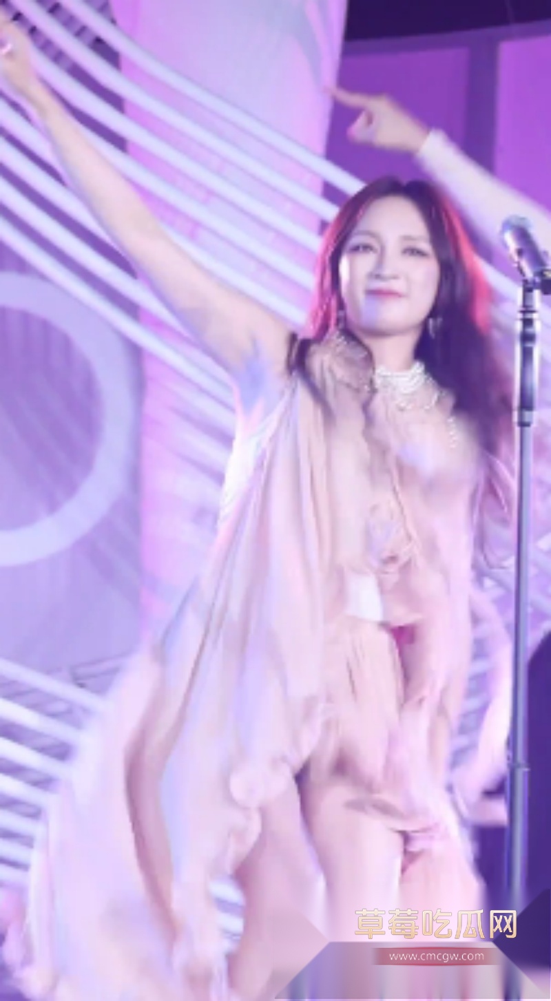 娱乐圈演员 孟佳 开启擦边赛道 3 娱乐圈演员 孟佳 开启擦边赛道 3