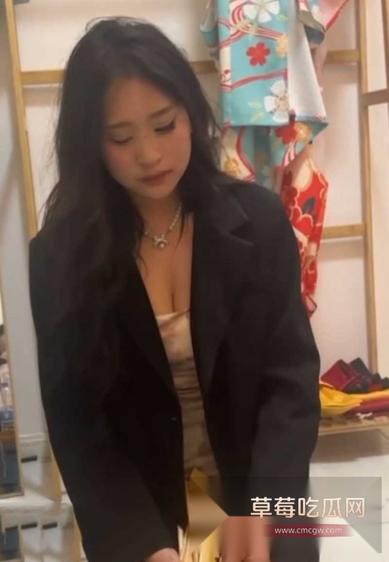 甘肃黑衣女大学生造谣害惨思思 1 甘肃黑衣女大学生造谣害惨思思 1