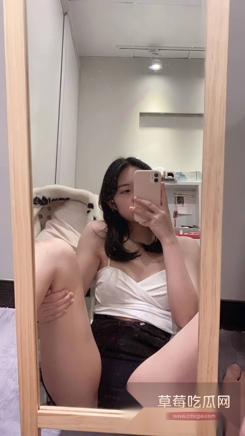 山东大学清纯校花黄薇薇私密自慰视频全曝光 12 山东大学清纯校花黄薇薇私密自慰视频全曝光 12