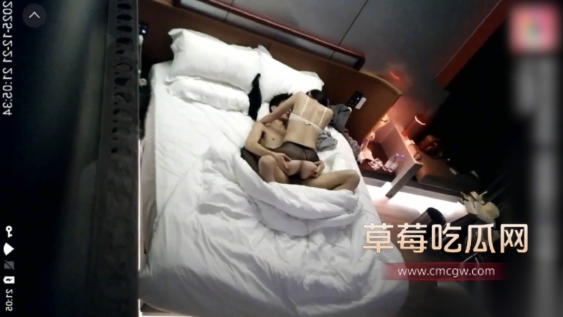 偷拍纯欲御姐美女床上反差感强烈 7 偷拍纯欲御姐美女床上反差感强烈 7