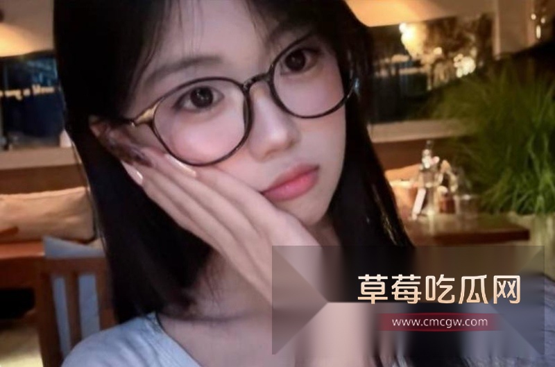 南京审计大学高颜值大奶学生妹陈晓敏 3 南京审计大学高颜值大奶学生妹陈晓敏 3