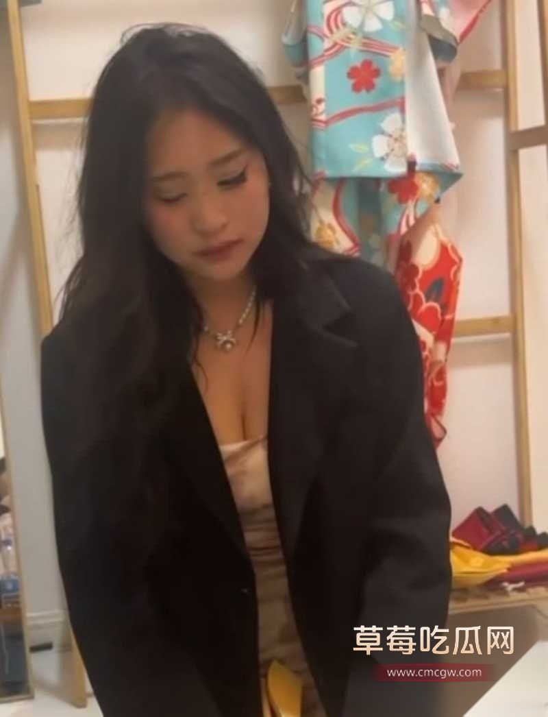 甘肃黑衣女大学生霸凌思思1 甘肃黑衣女大学生霸凌思思1