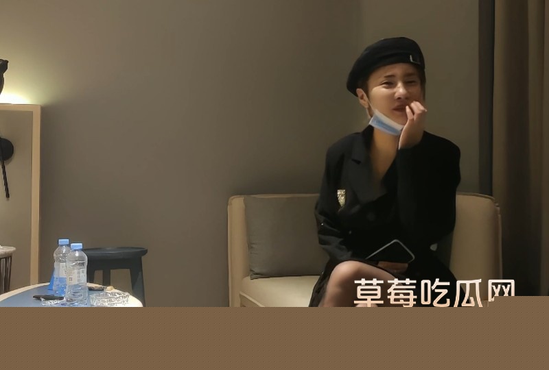 鸭哥探花贝雷帽网红脸美女1 鸭哥探花贝雷帽网红脸美女1