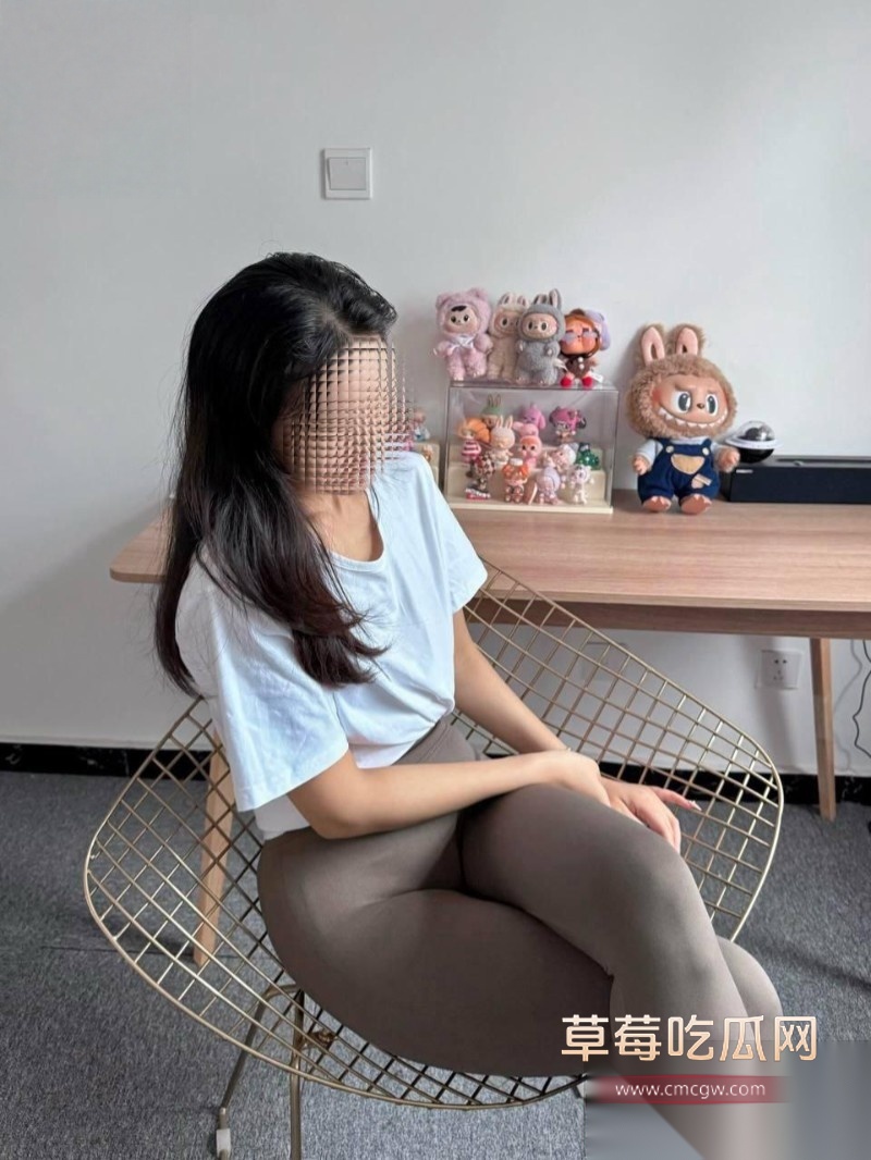 海角社区39岁妈妈和30岁堂姐8