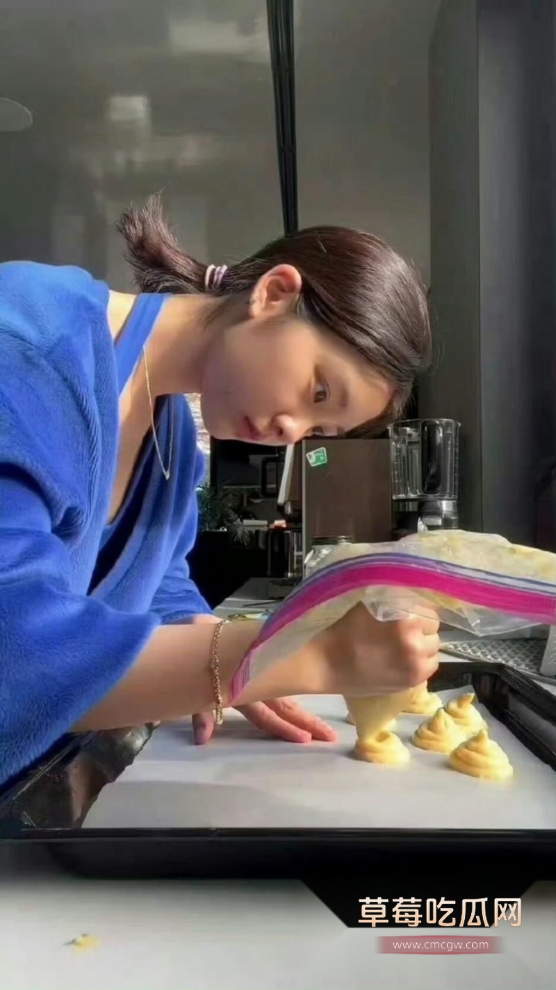 黄忆慈(黄多多 8 黄忆慈(黄多多 8