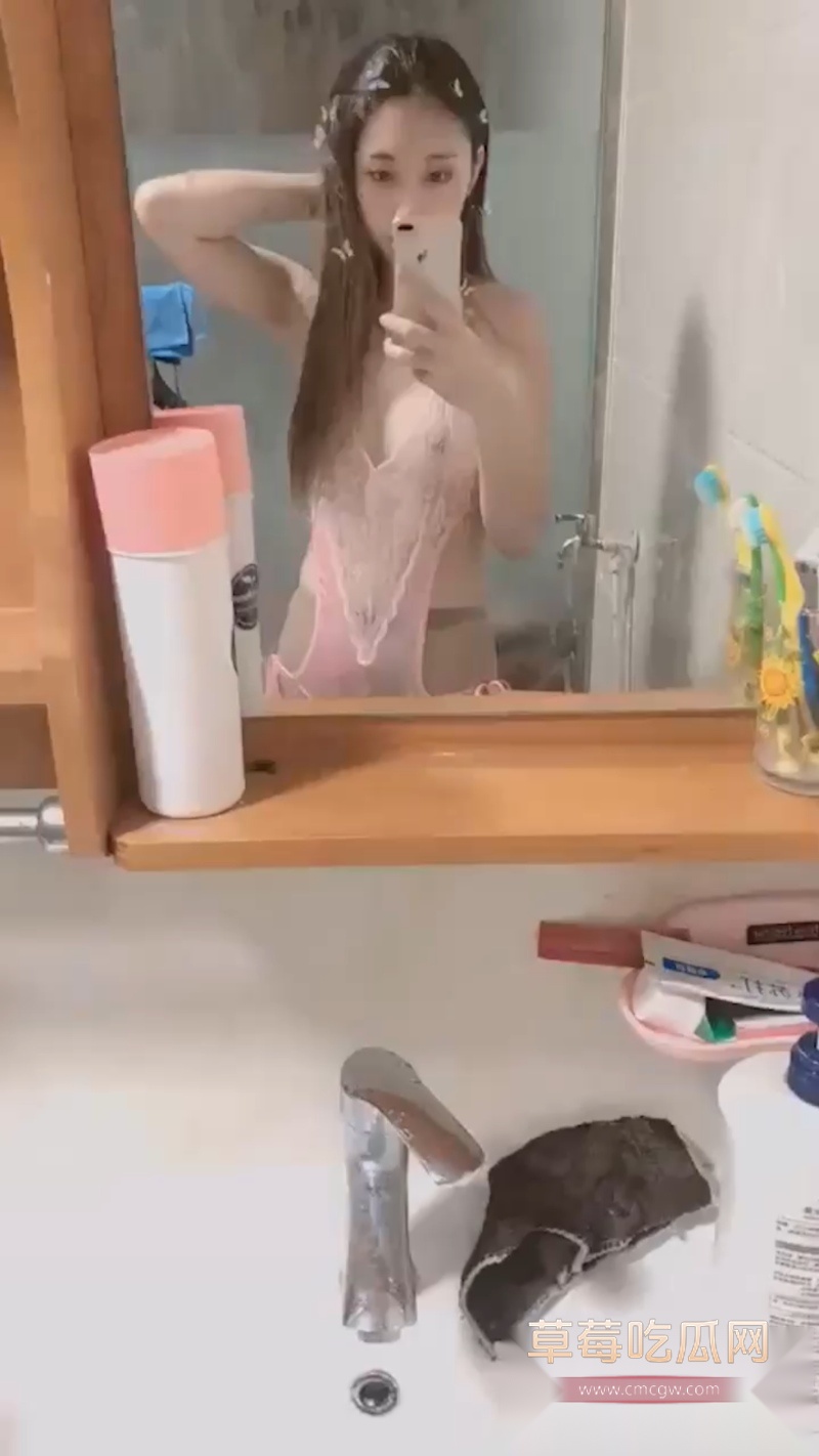 苗条身材美少妇在家偷情 13 苗条身材美少妇在家偷情 13