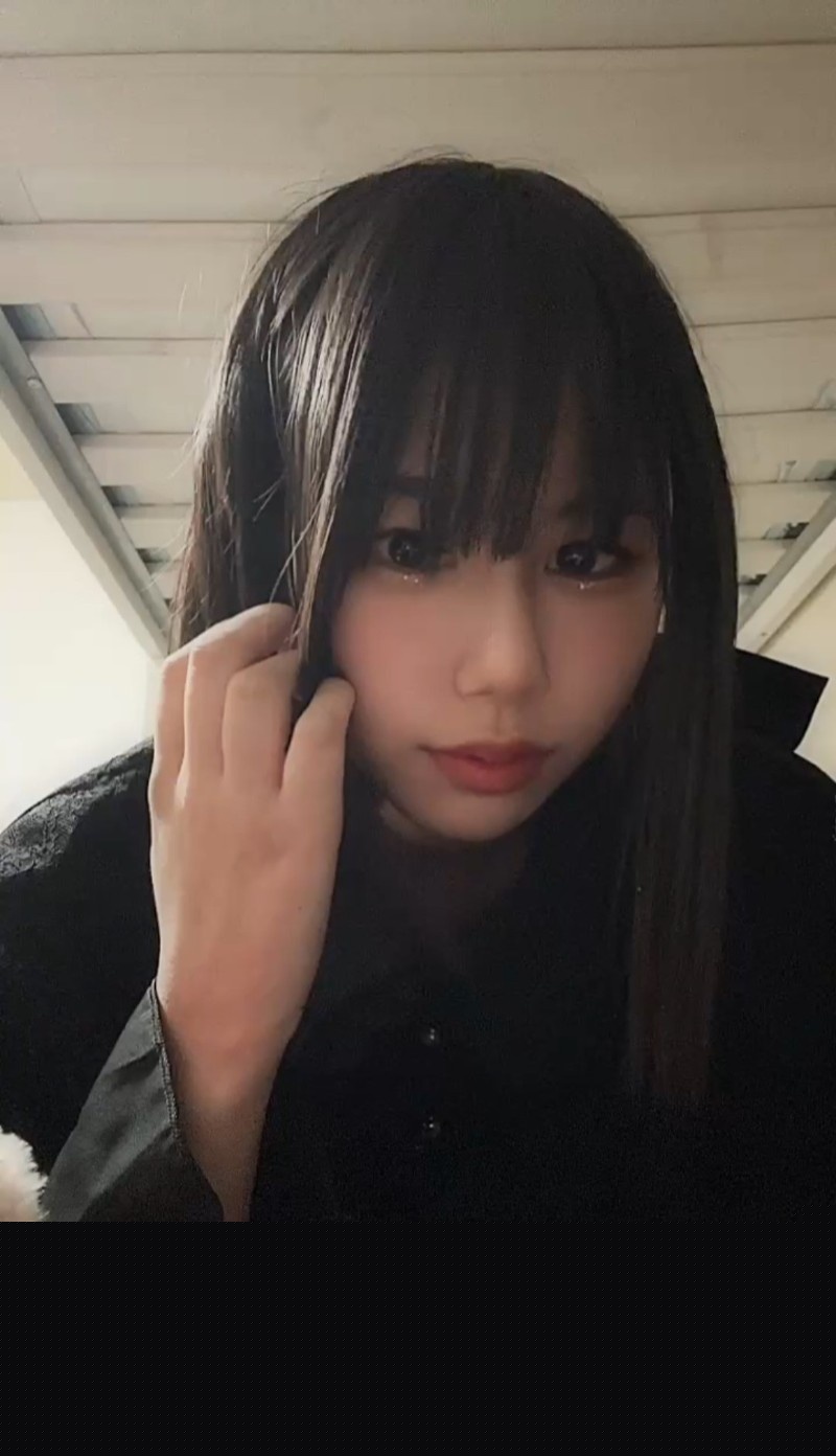 超可爱的短发齐刘海清纯正妹1 超可爱的短发齐刘海清纯正妹1