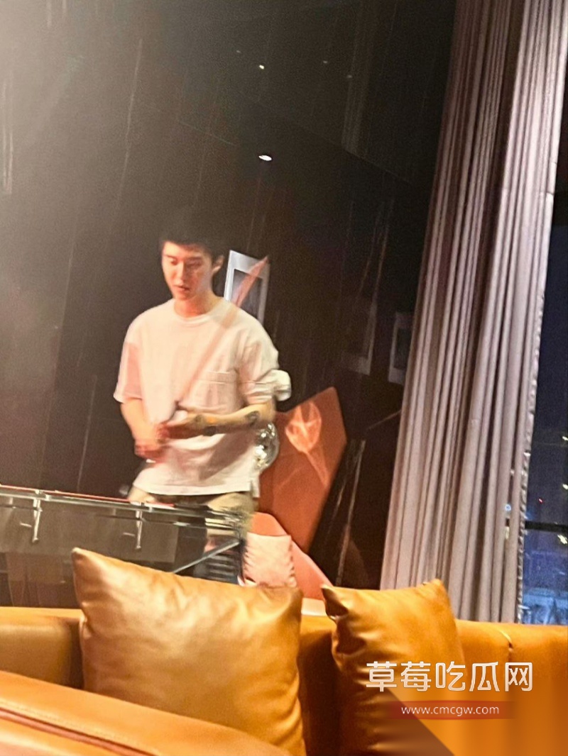 微博司晓迪深夜放锤 28 微博司晓迪深夜放锤 28