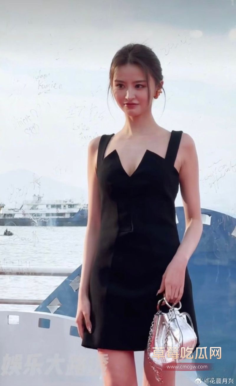 金子涵蔡徐坤的照片15 金子涵蔡徐坤的照片15