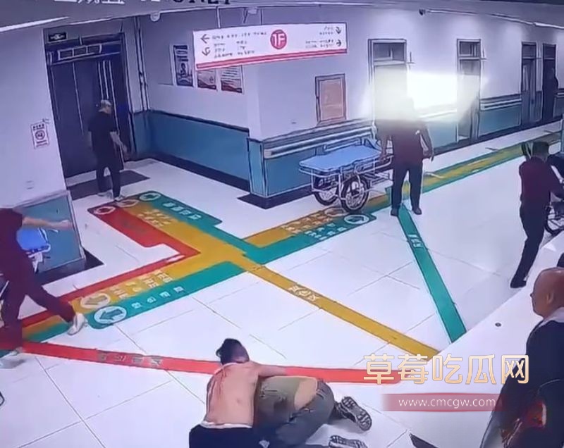 急诊大厅打架斗殴2