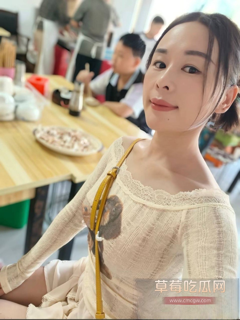 河南信阳南关红领巾幼儿园园长出轨家长 24 河南信阳南关红领巾幼儿园园长出轨家长 24