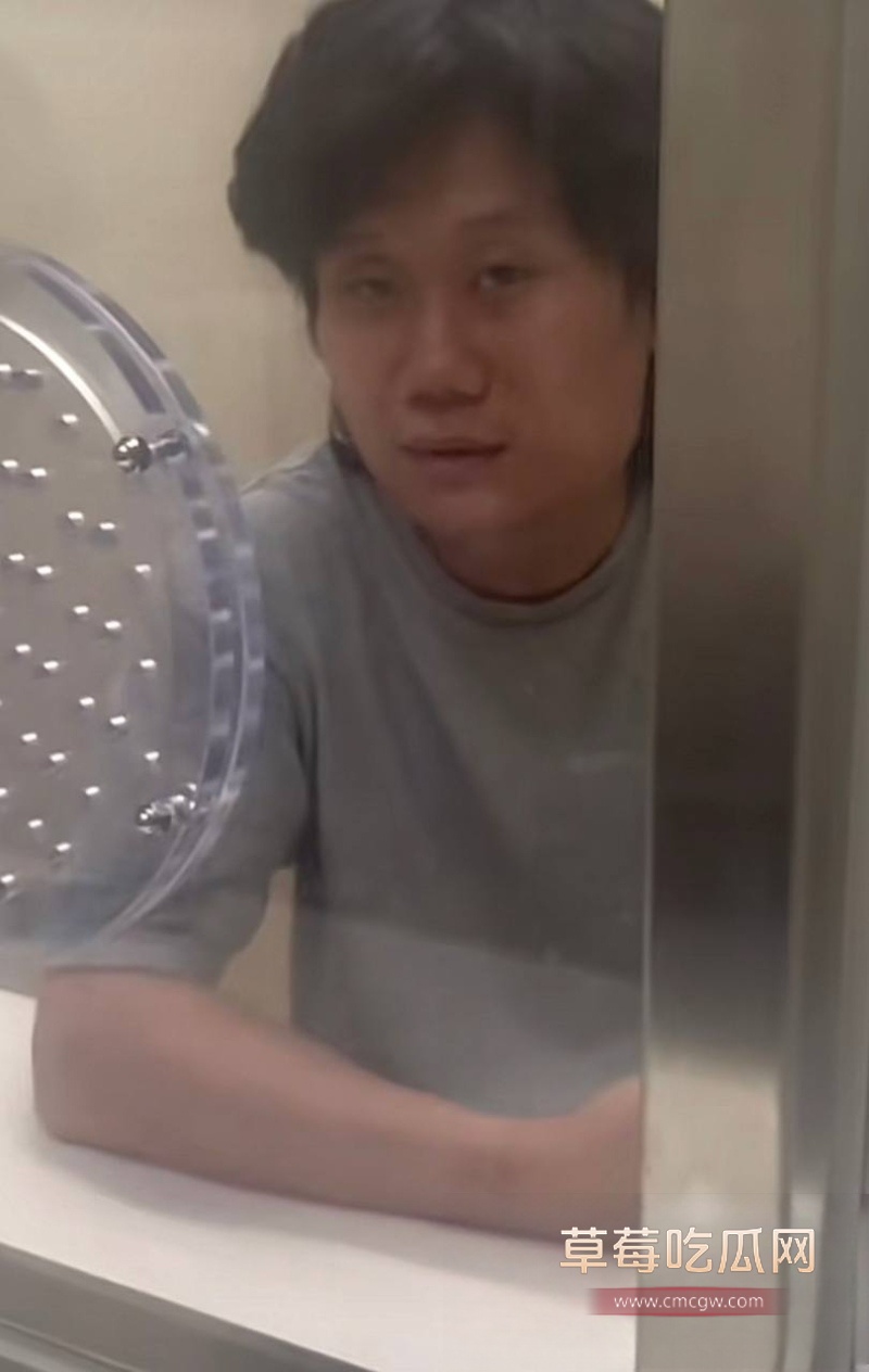 百万粉丝网红东瀛小野亮柬埔寨狂欢翻车 6