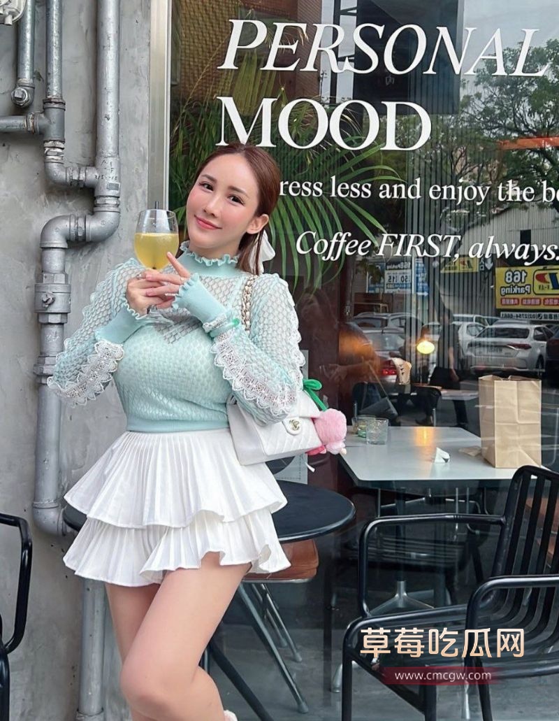 IG32万网红女神华华10 IG32万网红女神华华10