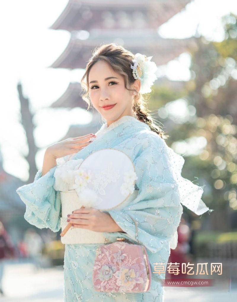 IG32万网红女神华华14 IG32万网红女神华华14