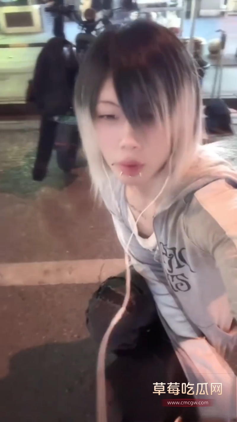 0127 122 0127 122