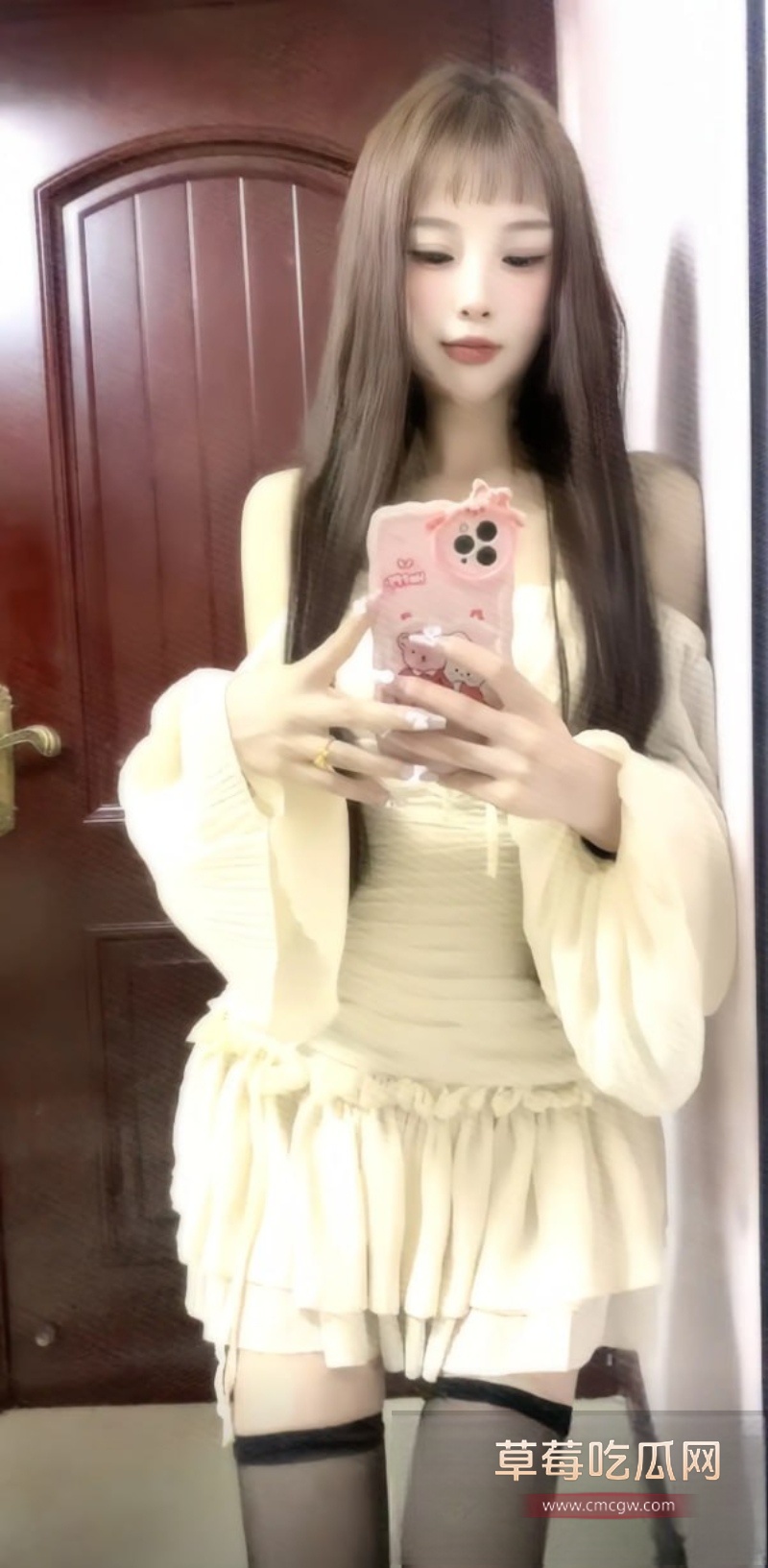 抖音网红emo婷婷火上热榜 前男友偷拍二人激情视频全网疯传 30 抖音网红emo婷婷火上热榜 前男友偷拍二人激情视频全网疯传 30