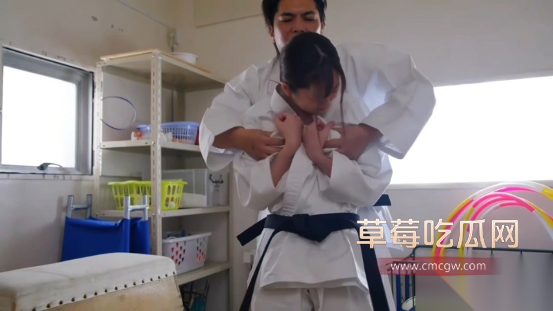 暗恋喜欢的妹子被人渣强J了 2 暗恋喜欢的妹子被人渣强J了 2