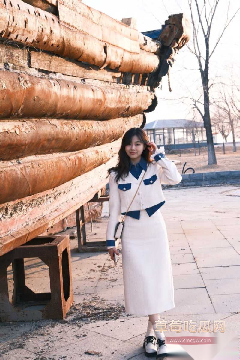安徽少妇 杨柳 结婚后跟前男友偷情 35 安徽少妇 杨柳 结婚后跟前男友偷情 35