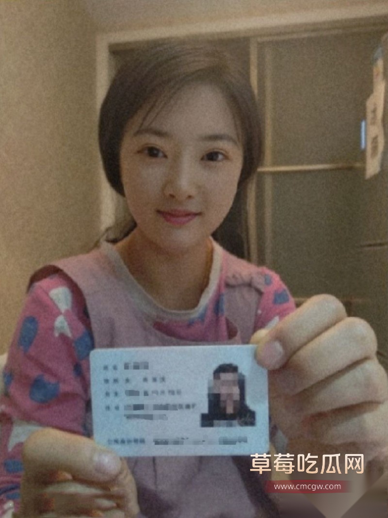 广西极品反差婊姚小妹1 广西极品反差婊姚小妹1