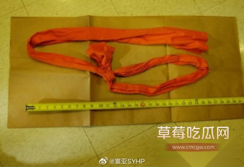 爱泼斯坦自缢后照片首度公开10 爱泼斯坦自缢后照片首度公开10