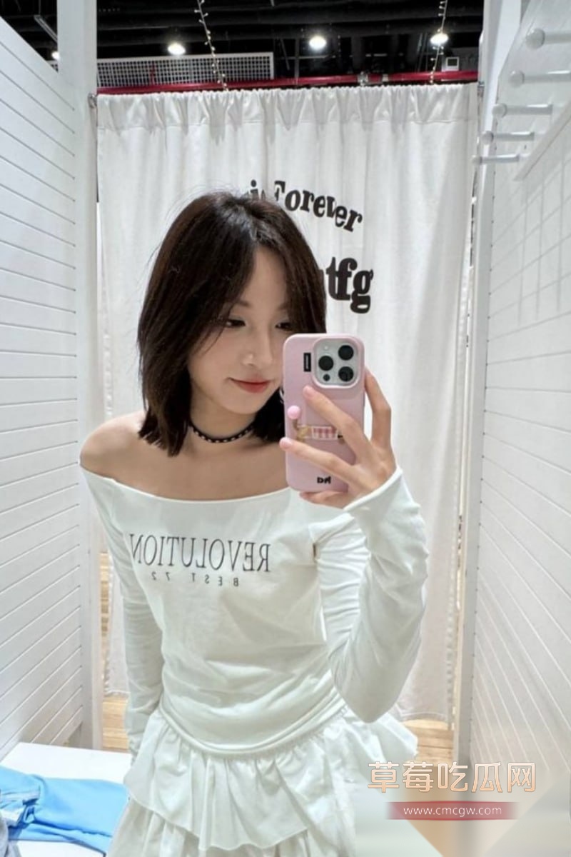武汉大学 王梦摇 11