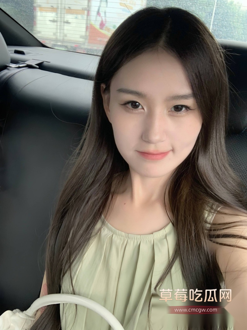 乖乖女王玥 32 乖乖女王玥 32