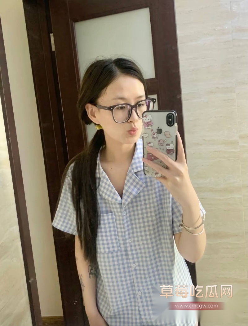 乖乖女王玥 37 乖乖女王玥 37