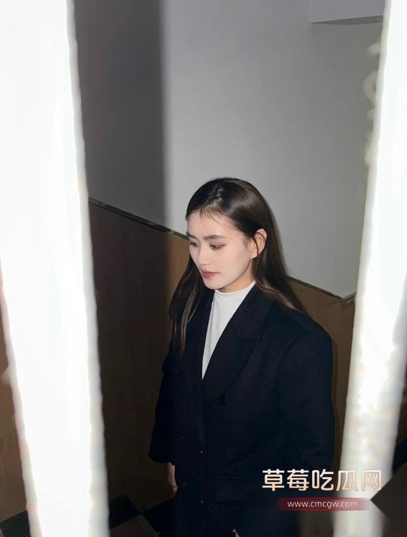 乖乖女王玥 38 乖乖女王玥 38