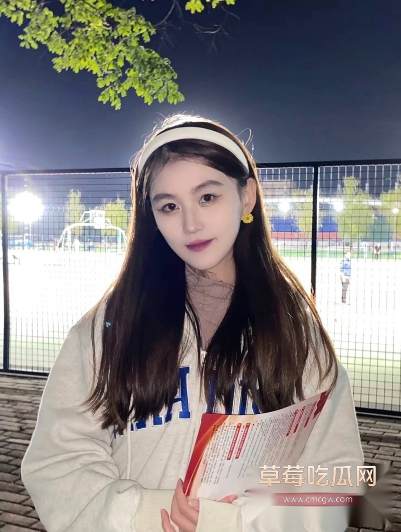 乖乖女王玥 44 乖乖女王玥 44
