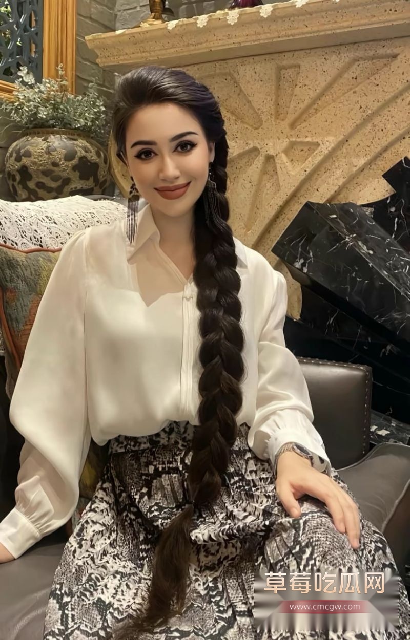 小Sadakat姐的出轨对象“摄影师”7 小Sadakat姐的出轨对象“摄影师”7