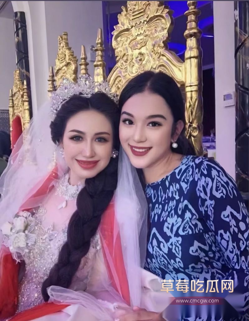 小Sadakat姐的出轨对象“摄影师”16 小Sadakat姐的出轨对象“摄影师”16
