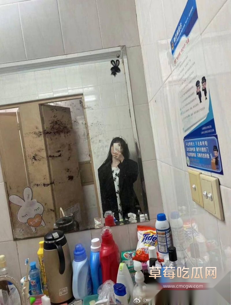梁凰荣出轨聊天记录小红书女员工梁凰荣相关图片21 梁凰荣出轨聊天记录小红书女员工梁凰荣相关图片21