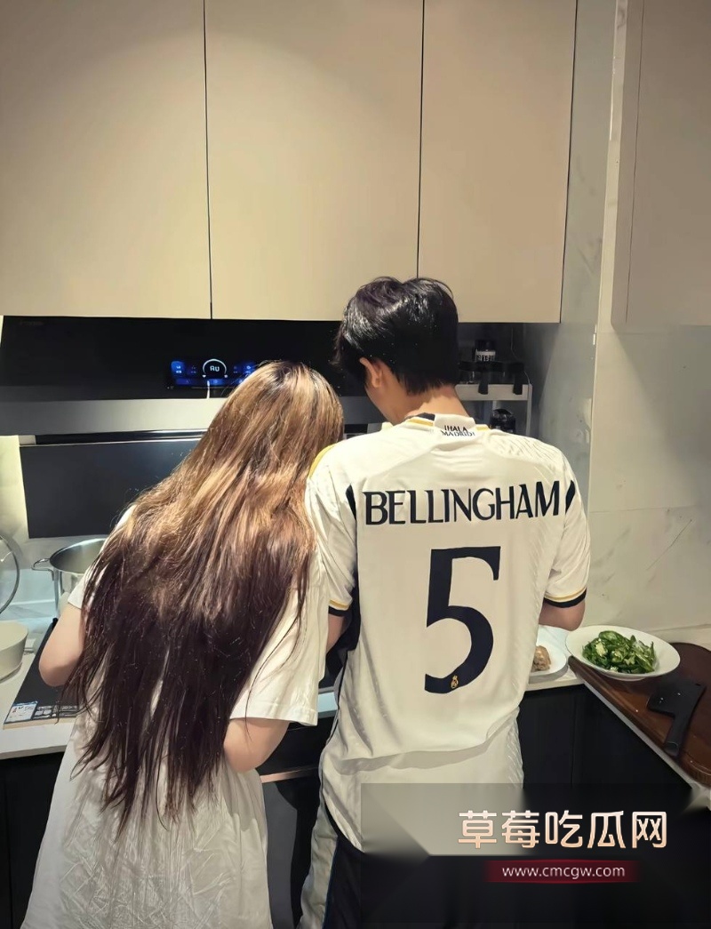 54w粉丝女神凡随意张艺凡 被现任男友7ce发小作文实锤出轨 58