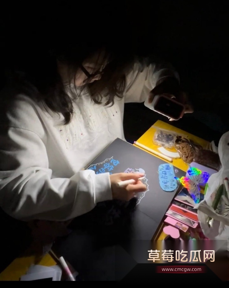 34W长沙财经网红六尺巷塌房实锤 边谈恋爱边狂操女友闺蜜 13 34W长沙财经网红六尺巷塌房实锤 边谈恋爱边狂操女友闺蜜 13