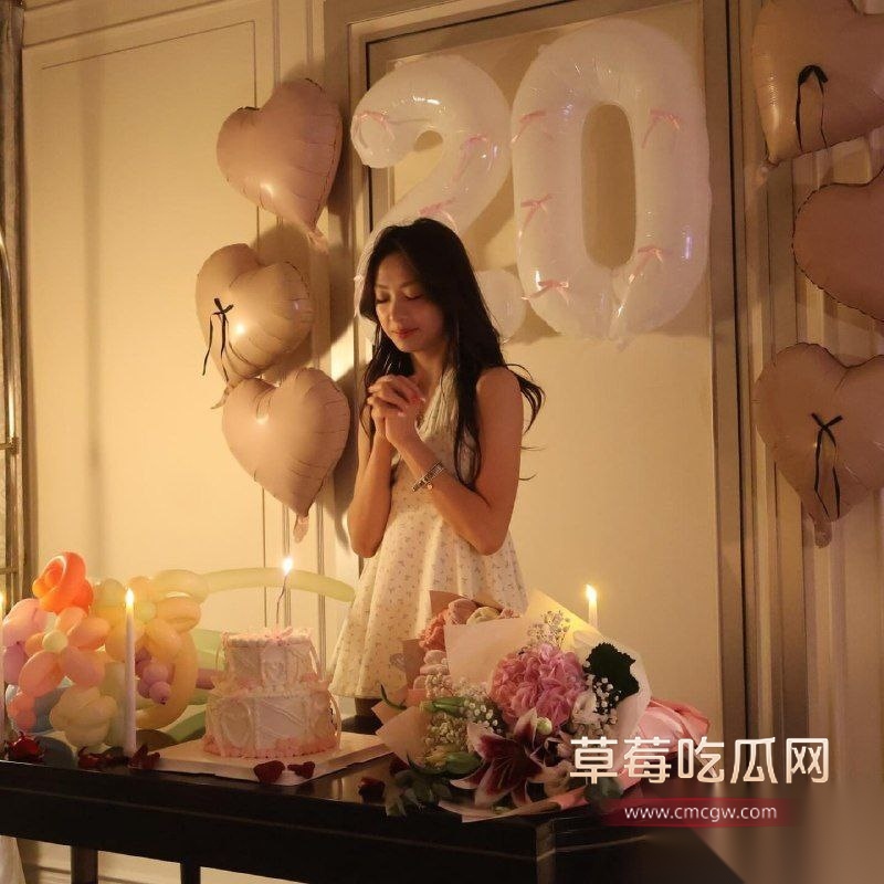 新加坡博主nadine 15 新加坡博主nadine 15