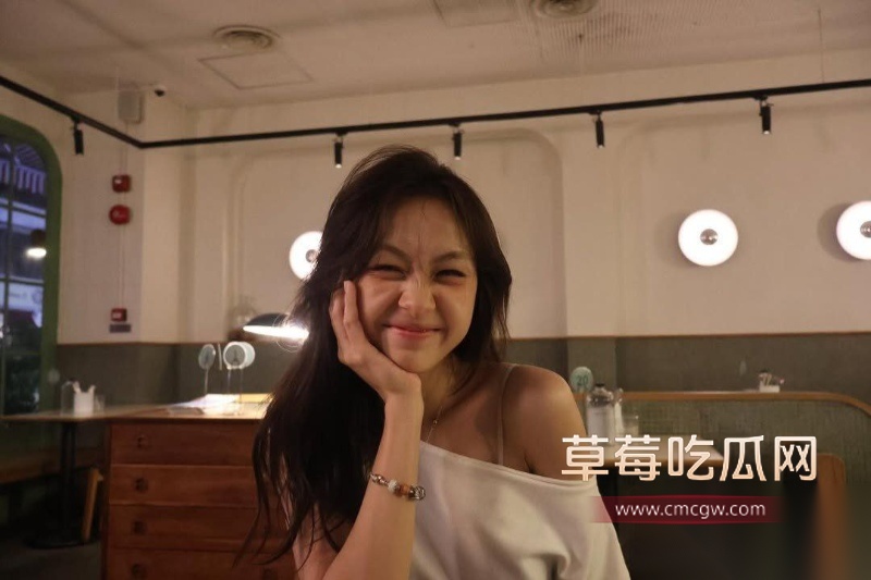 新加坡博主nadine 16 新加坡博主nadine 16