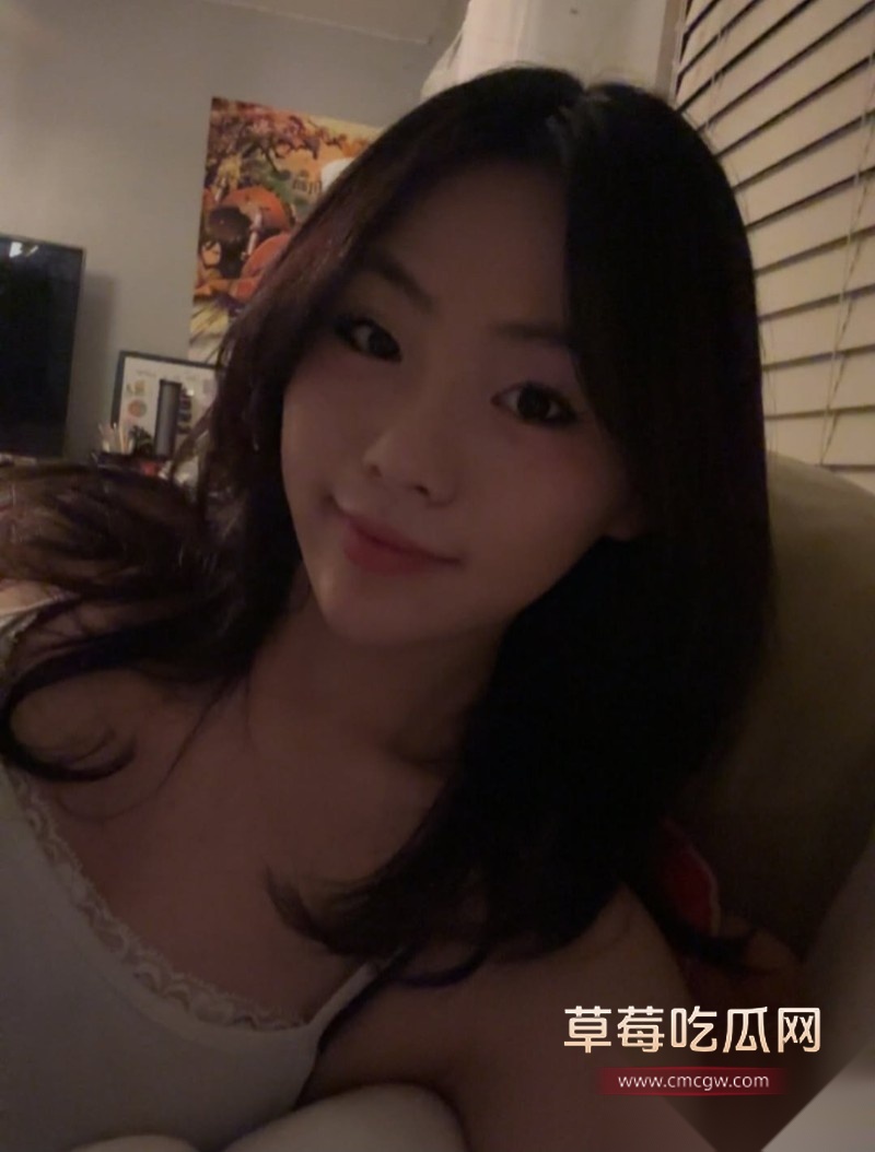 小网美给男友的全裸自慰视频6