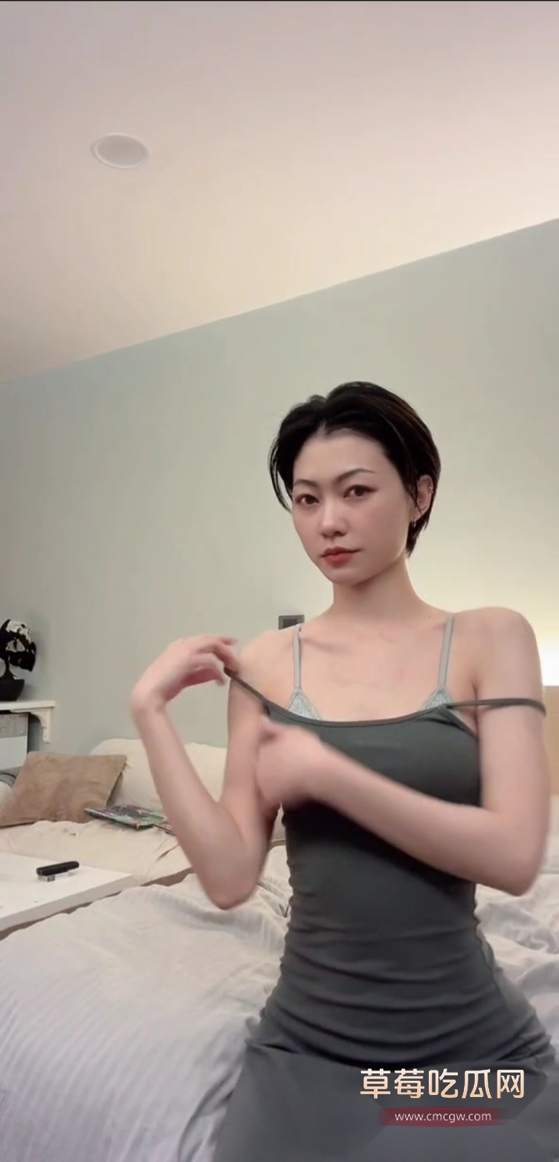 极品高颜值短发巨乳模特儿 10 极品高颜值短发巨乳模特儿 10
