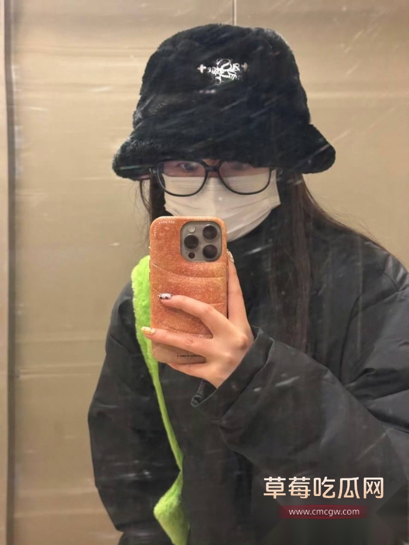 湖南大学生 刘敏华 26 湖南大学生 刘敏华 26