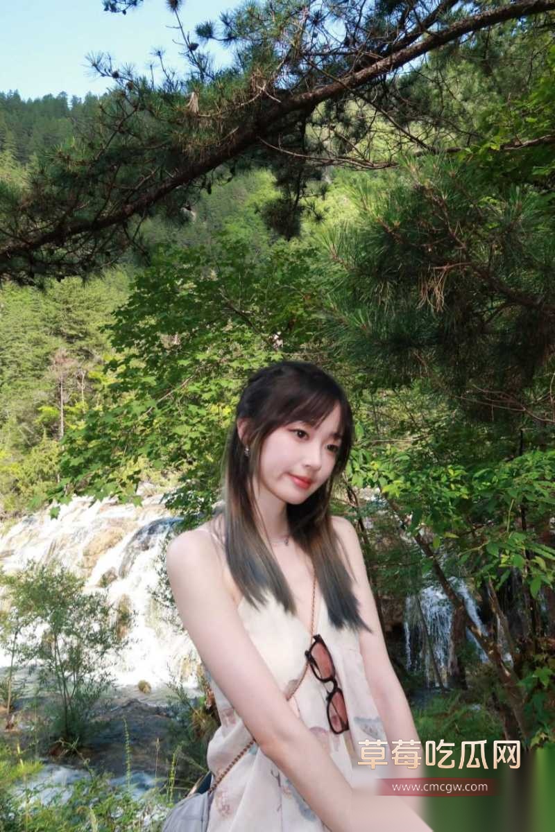 浙江极品学生妹 曹以彤 24 浙江极品学生妹 曹以彤 24