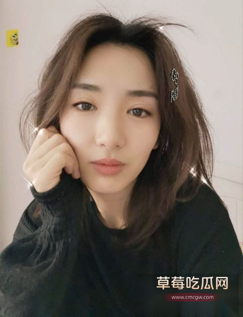 清纯美艳的女神店员 23 清纯美艳的女神店员 23