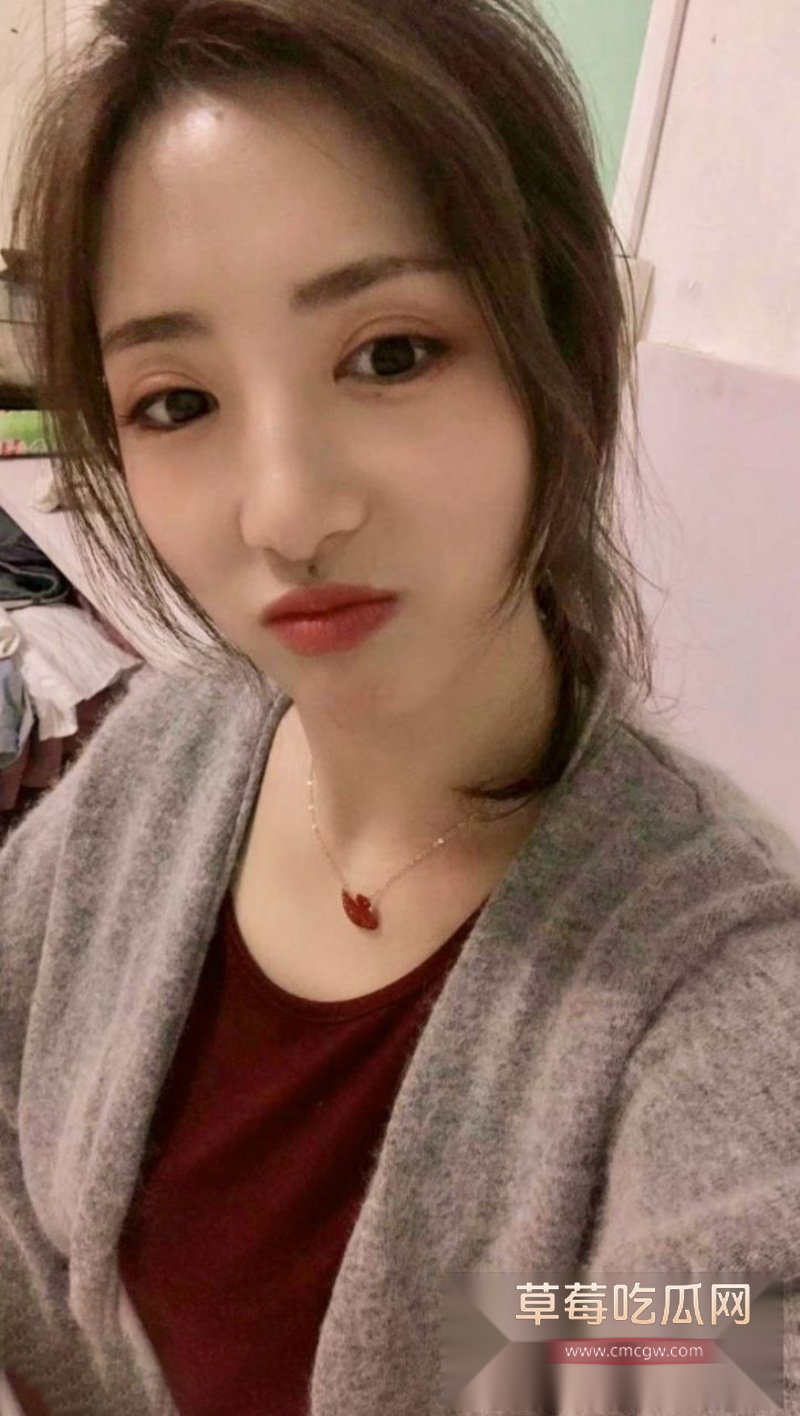 清纯美艳的女神店员 27 清纯美艳的女神店员 27