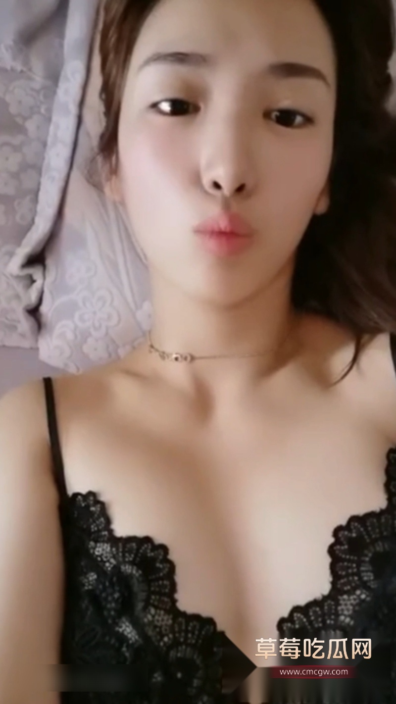 清纯美艳的女神店员 10 清纯美艳的女神店员 10