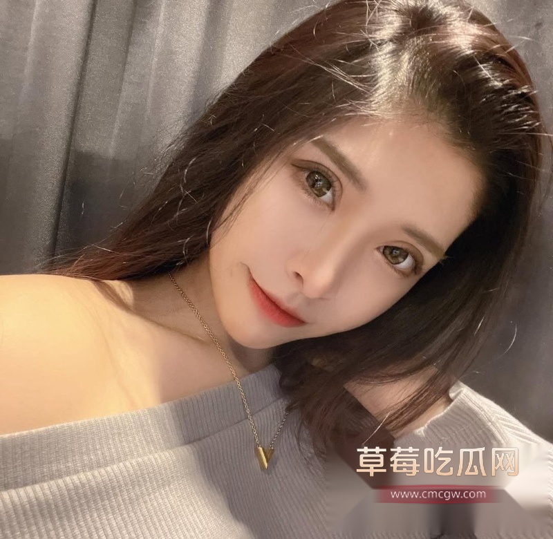 高颜巨乳护理师 张心慈 16 高颜巨乳护理师 张心慈 16
