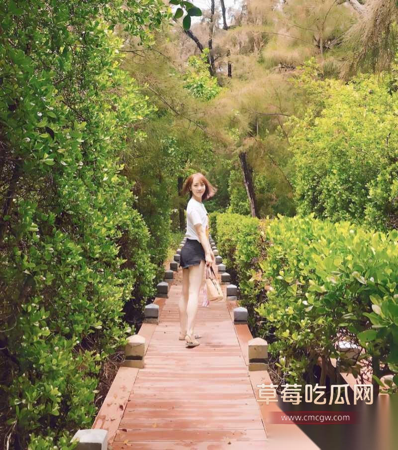 高颜短发学生妹 陈思晴 10 高颜短发学生妹 陈思晴 10