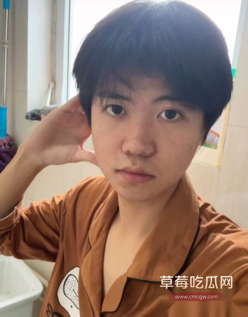 中央民族大学曾金全被女友20页PPT怒锤出轨 35 中央民族大学曾金全被女友20页PPT怒锤出轨 35